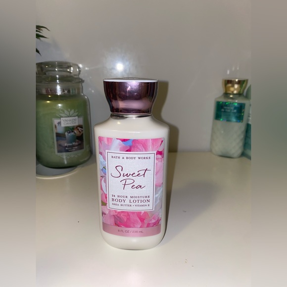 Unlisted Victoria’s Secret - Picture 3 of 4